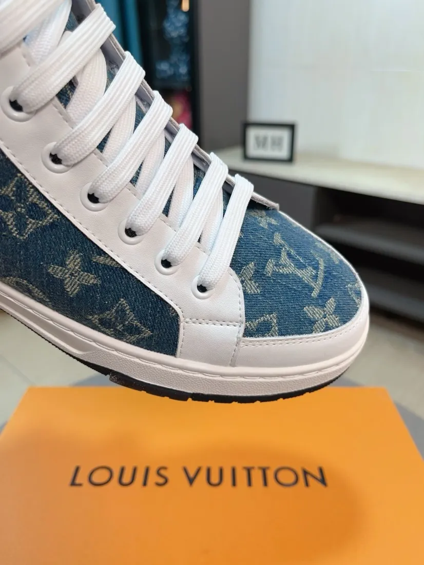 Men's shoes💰420🌹🌹[LV] The latest masterpiece of high-top men's shoes: the upper is made of first-layer cowhide imported from Italy with special materials➕full genuine leather lining🔥, making walking more convenient and comfortable! Exclusive new style, stunning work [color]! Create a fashionable personality to set off your uniqueness! A must-have for trendy men! Classic🔥Number: 38-44
